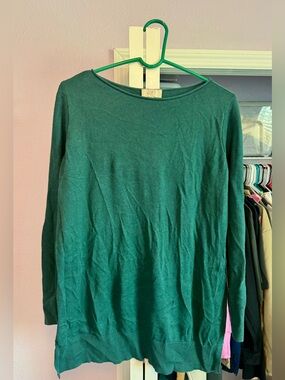 The Loft Outlet Women’s Lg Jade Green Long Sleeve Sweater. Gently Used